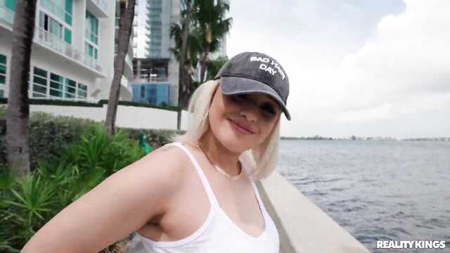 Путаница с передачей: ручка или член?