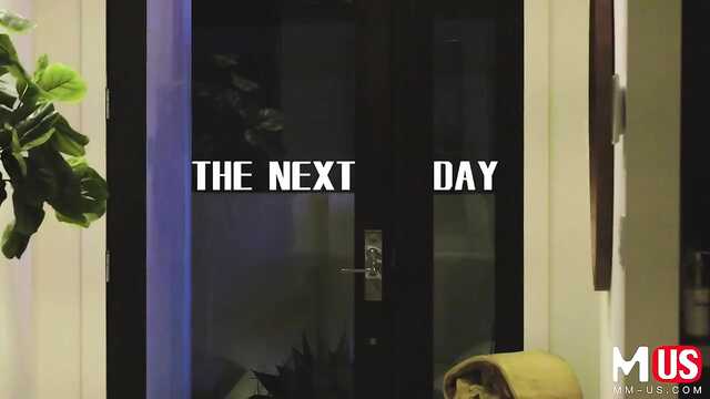 Милашка в желтых чулочках: бросьтесь на ствол!