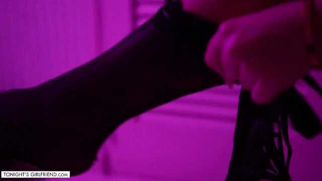 Парень: Неудержимое Желание От Сочной Блонды