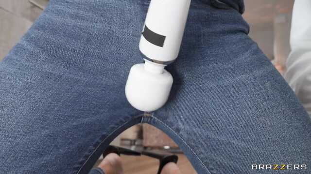 Os jogadores de Requiem sem problemas остпили irmãs Latinas