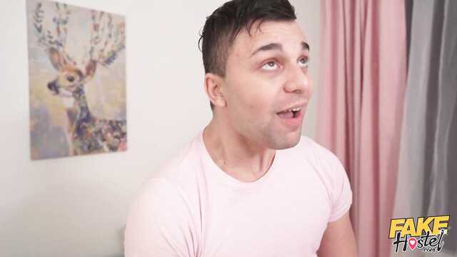 Мен көршімнің әйелінің эротикасын тыңдадым Әдемі бисексуалдық порно көру