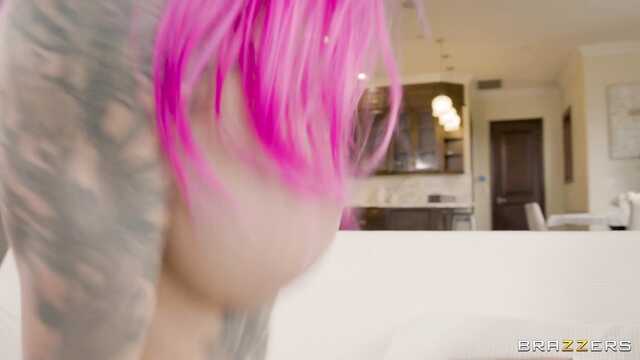 Татуировки и порево: смешное видео с утрецом!