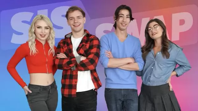 Киіз етік киген жалаңаш әйелдер