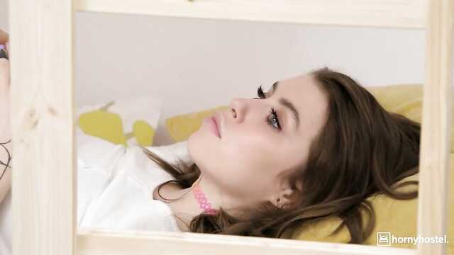 Секс эротика суреттері Лесбиянкалар аяқтарын қалай жалайды