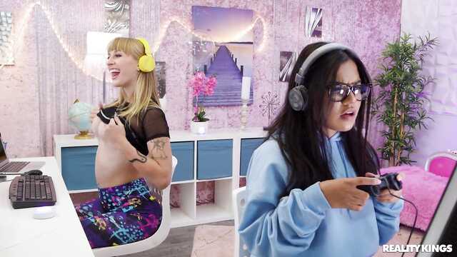 Ол өзінің достары стримершидің досын азғырды