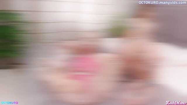 Gorące laski pierdolą się falosami, ale o wiele lepiej Podwójna penetracja z prawdziwymi jebanymi