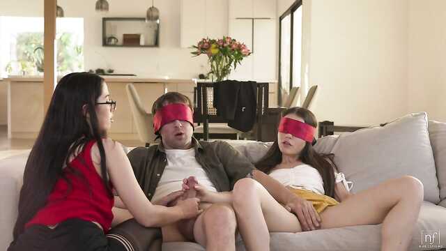 Eine junge Psychologin hat ein junges paar gefickt, das Probleme in einer Beziehung hatte