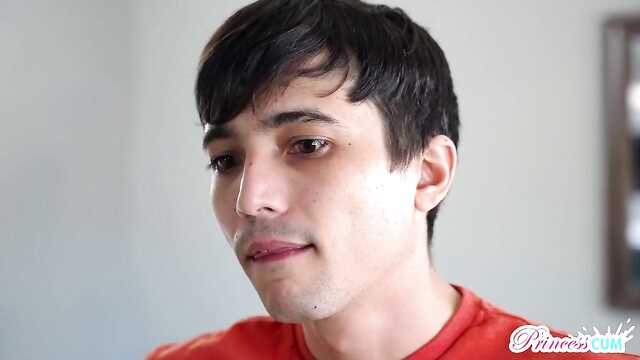 Namawia dupka do nadziewania jej cipki spermą