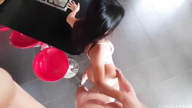 Любовница пострадала от длинноногой стрелы