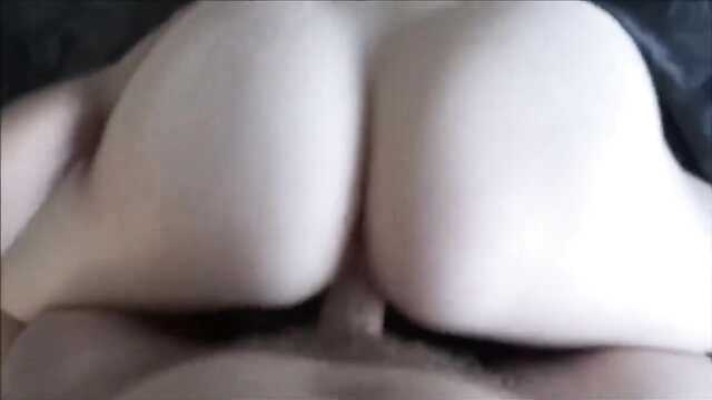 Fucked in the pussy and finished on the pubis of a young woman