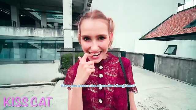 Russische Touristen schob eine heiße Küken direkt auf der Straße