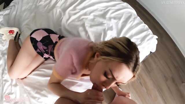 Фотографируем русачку с минетом и окончанием на лицо/сиськи