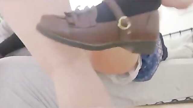 Азиялық әйелдер жігіттердің аузына сисады Жетілген тәжік порно