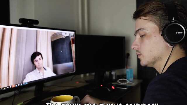 Pieprzenie shobla zrywa facetowi wywiad na Skype