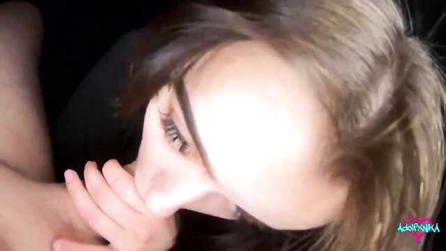 Wsadził kutasa w wąską cipkę Rosyjskiej obciągarki