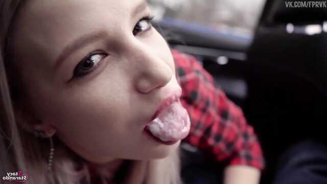 Блондиночка заплатила минетом за проезд.