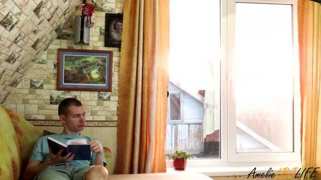 Seksowna czarownica pieprzy się w cipkę i doskonale ssie