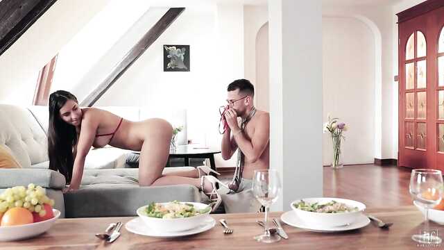 Счастливый Очкарик: Чувственное Трогание