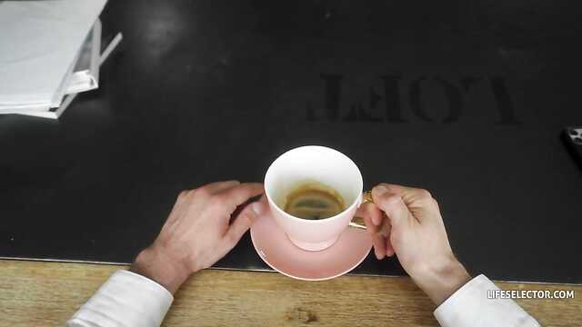 Fingering a friend with her feet and giving her a pussy