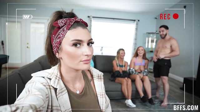 Три девушки попали в сеть владельца