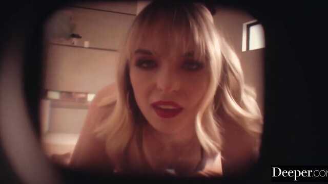 O diretor amador fode duas garotas e tira