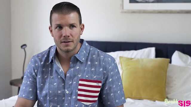 Телки доказывают парню, что у них рабочие дырки