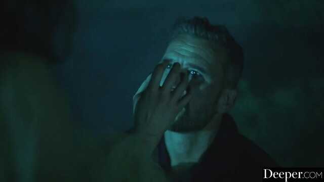 Demony seks na łóżku na środku pustyni