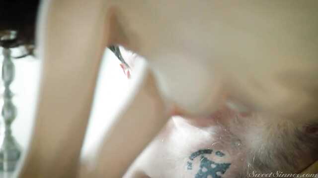 Namiętny seks rozwiązał wszystkie różnice rodzinne