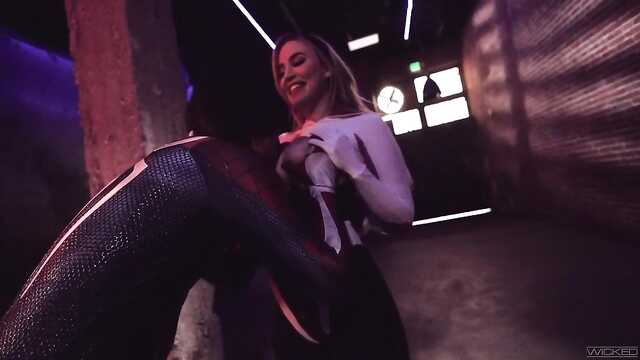 Miłośnicy cosplayu postanowili uprawiać seks w ustronnym miejscu