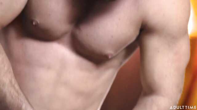 Жігіт қол жеткізді пизды сексапильной қызды жасағаннан кейін куни трахнул оның