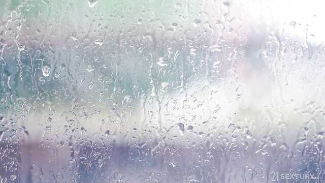 Masturbaba a un amigo con la polla de sus pies y le daba una emboscada