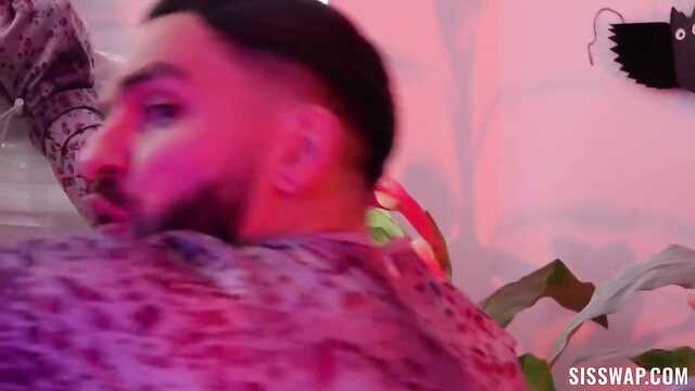 Rollenspiele wurden mit einem coolen Dreier fortgesetzt