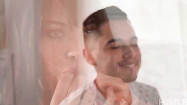 Қашардың артына қарау зорлық-зомбылықпен аяқталды