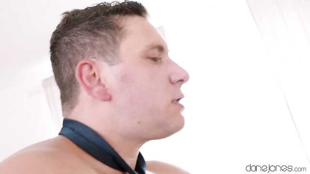 Entretien anal avec un patron noir solide