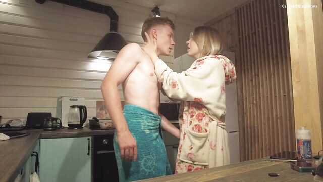 Zakochana para żarliwie rozpustna w domu