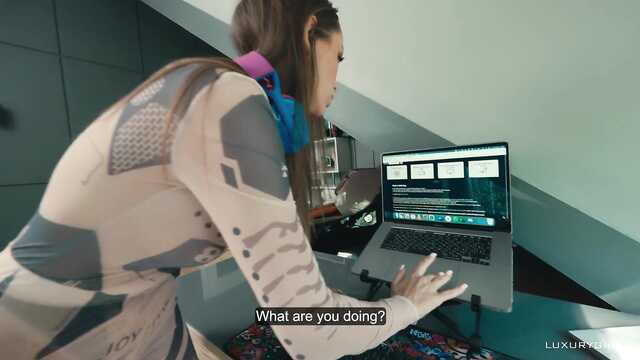 Streamer dostał kutasa w cipkę od złego Haytera