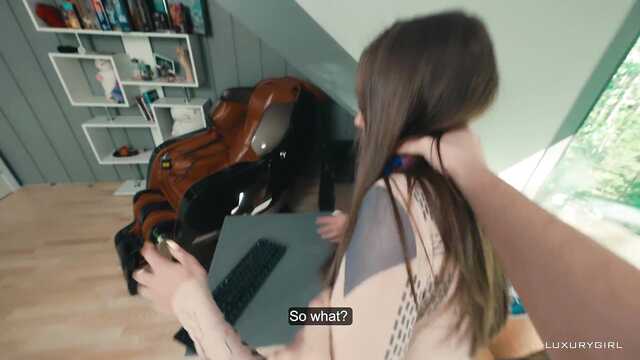 Streamer dostał kutasa w cipkę od złego Haytera