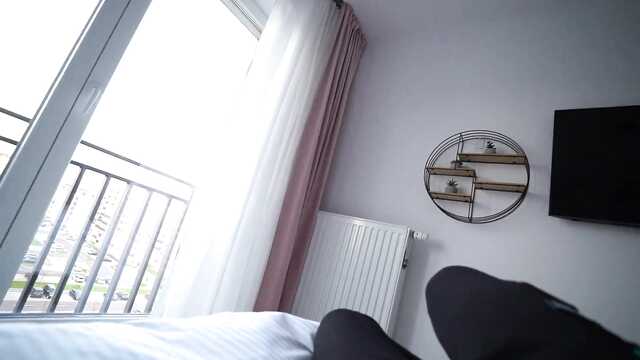 Приехала в отель поспать и была выебана