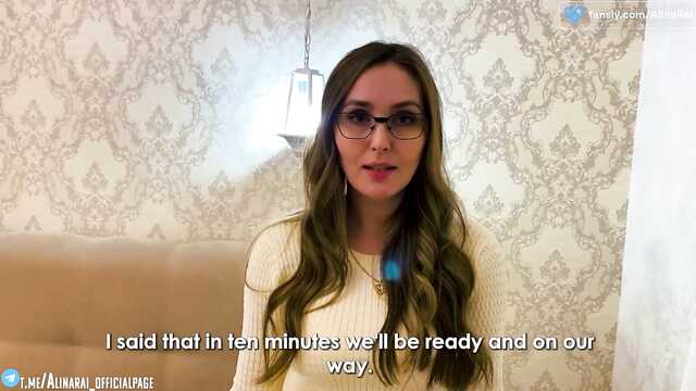 Очкастая не забыла помыться перед проебом