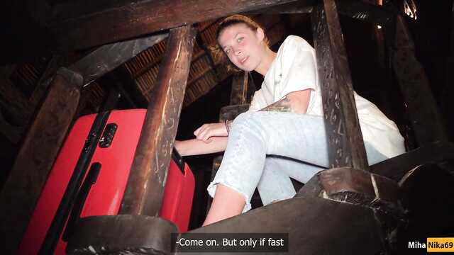 Телке захотелось попробовать на вкус хуй кузена