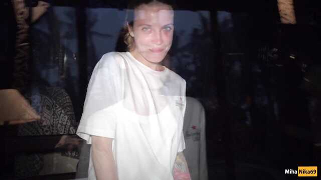 Телке захотелось попробовать на вкус хуй кузена