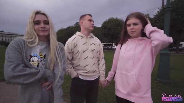 Momente des Fickens mit russischer Beleniko-Sorgfalt schneiden