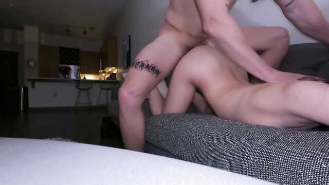 Чпокнул однокурсницу, пока никого не было дома