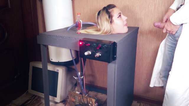 Безумный ученый создал себе сосущую голову