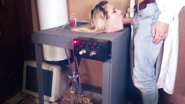 Безумный ученый создал себе сосущую голову