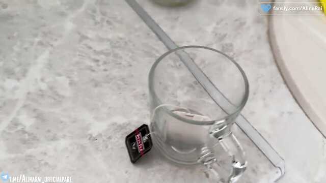 Zdradziła męża i nie mrugnęła okiem