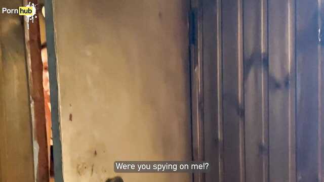 Моншада поимел шынайы емес красотку