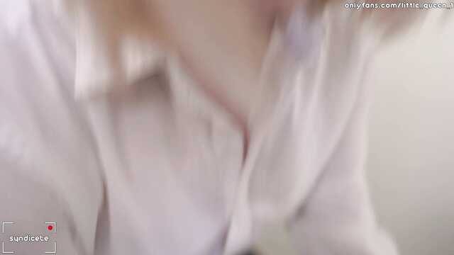 Белобрысая училка в чулках блядует со студентом