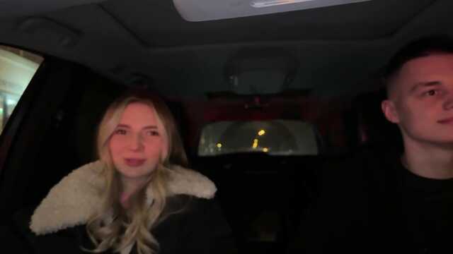 Беляночка платит натурой за поездку в такси