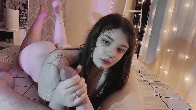 Жас бөксе әдемі қашар иілген қатерлі ісік үшін секс